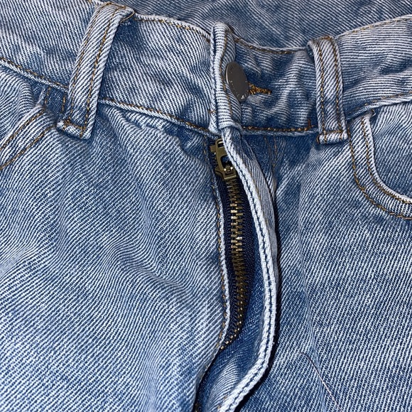 SHEIN - brand new - size XS jeans- EZ wear ripped raw edge straight - Picture 5 of 13